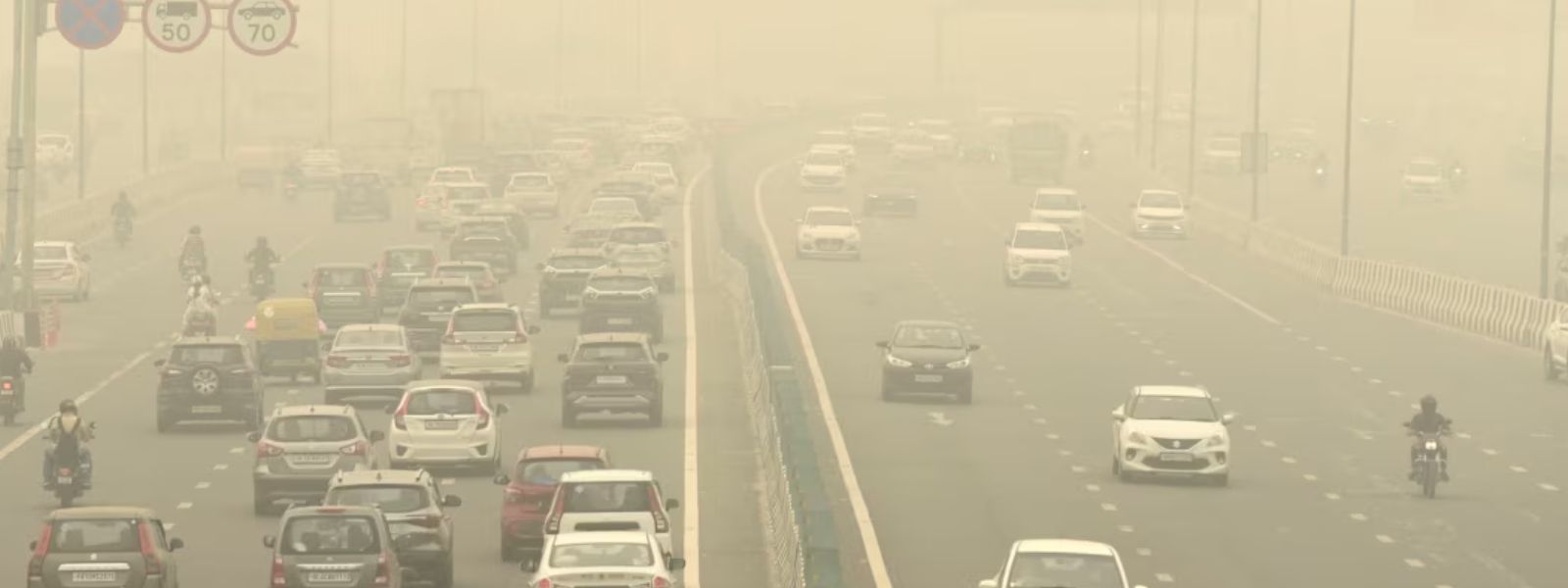 Toxic Haze Covers India's New Delhi